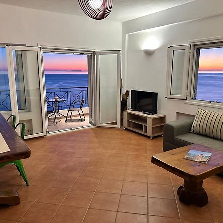 Roumers Himara Εξωτερικό φωτογραφία