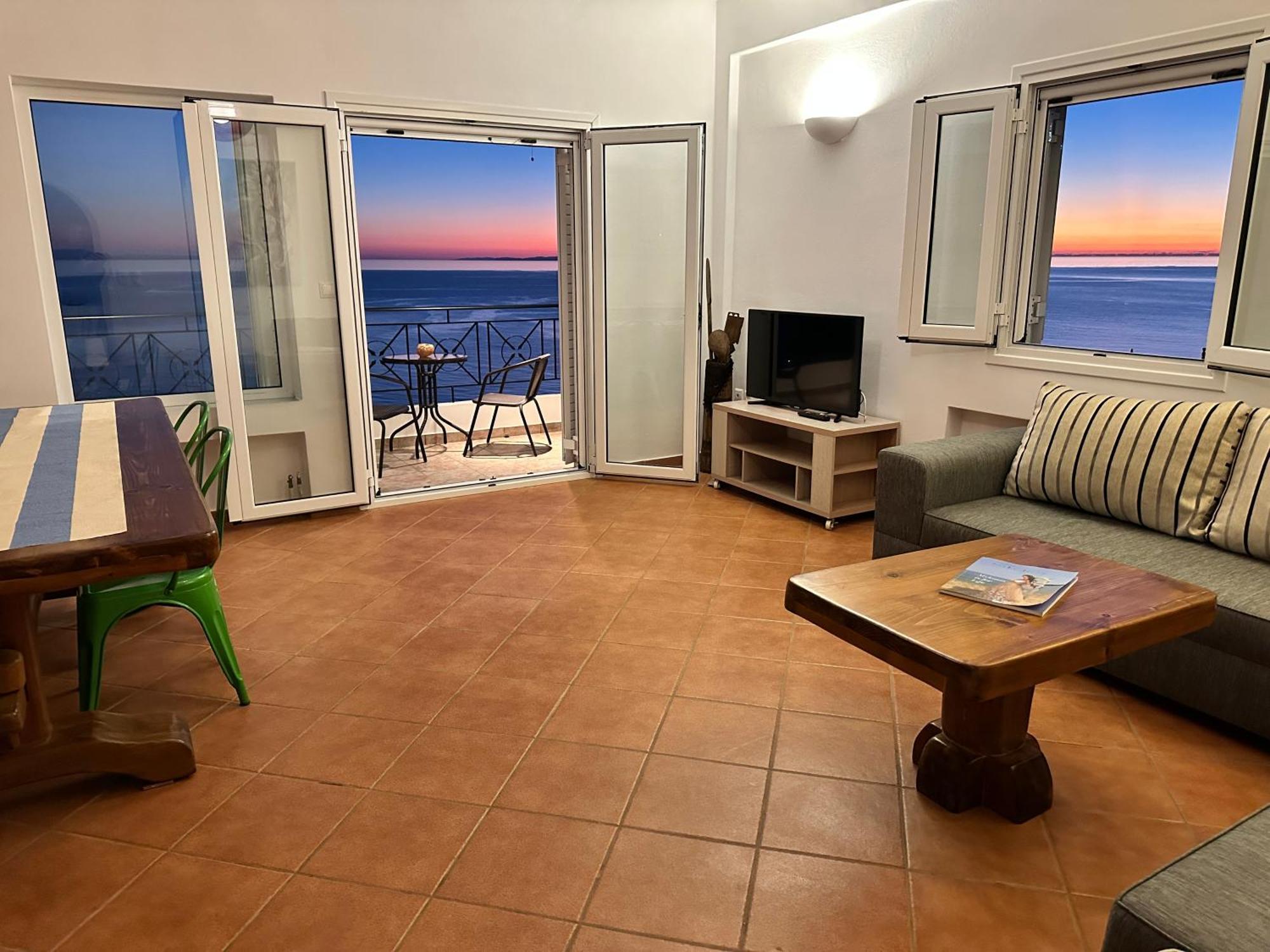 Roumers Himara Εξωτερικό φωτογραφία
